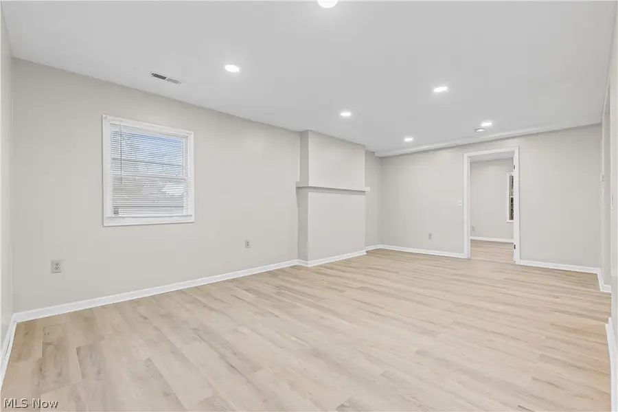 27182 Oriole Avenue, Euclid, OH 44132 - #2