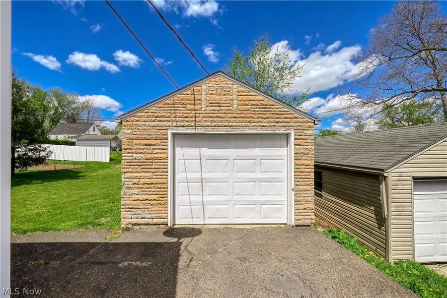 1323 29th Ne Street, Canton, OH 44714 - #3