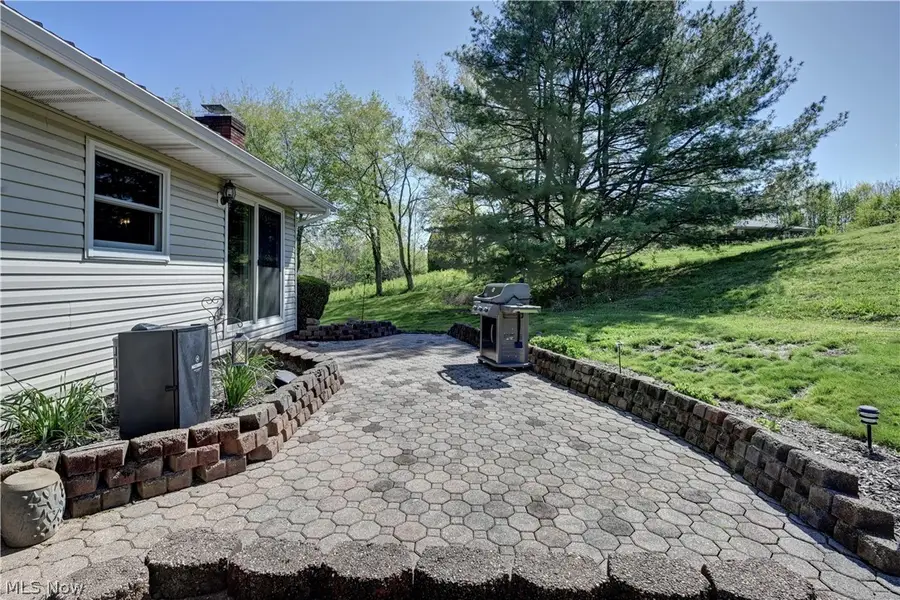 592 Hilan Sw Avenue, New Philadelphia, OH 44663 - #3