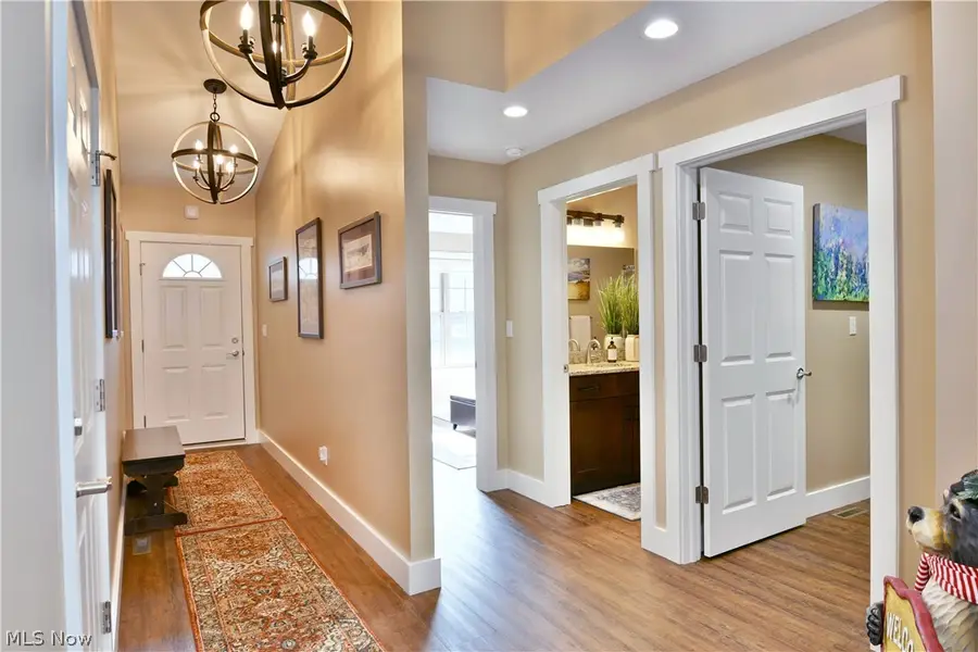 12 Bayview Circle, Cortland, OH 44410 - #3