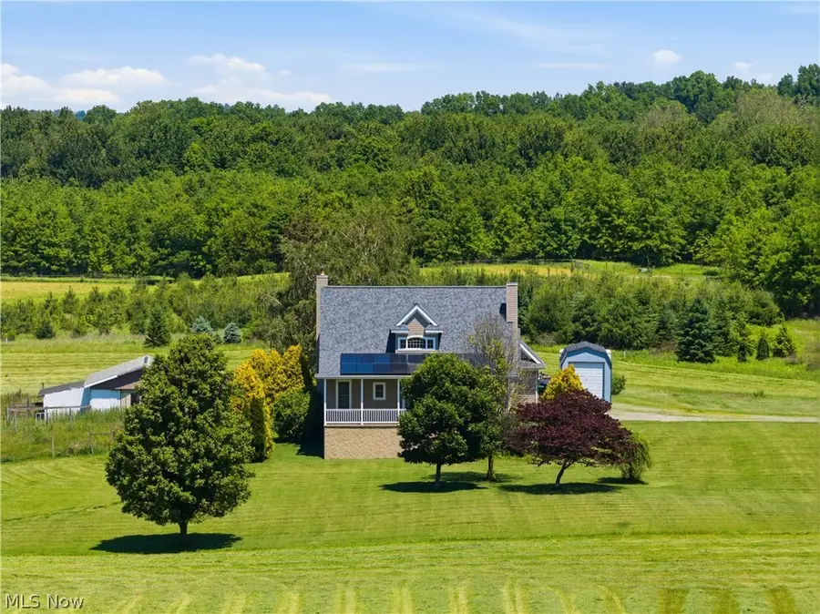 12159 Lawndell Sw Road, Navarre, OH 44662 - #2