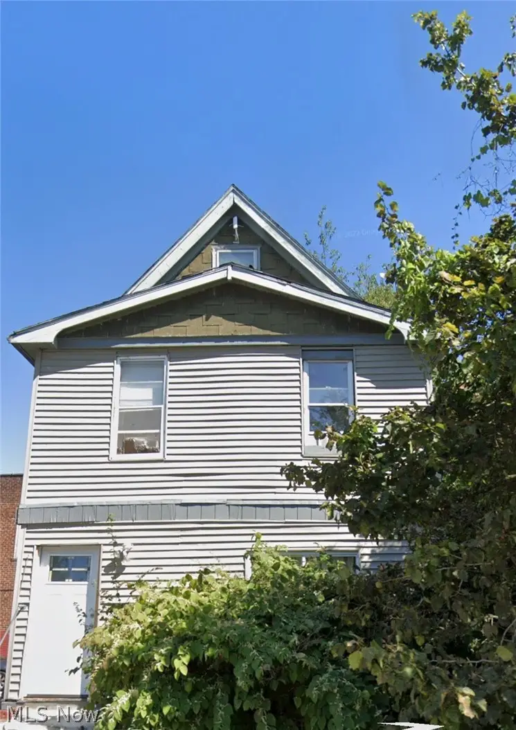 2621 E 111th Street, Cleveland, OH 44104 - #1