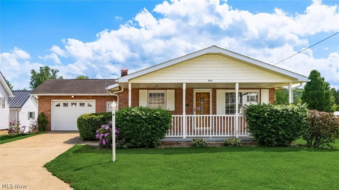 254 Sycamore Street, Duncan Falls, OH 43734 - #1