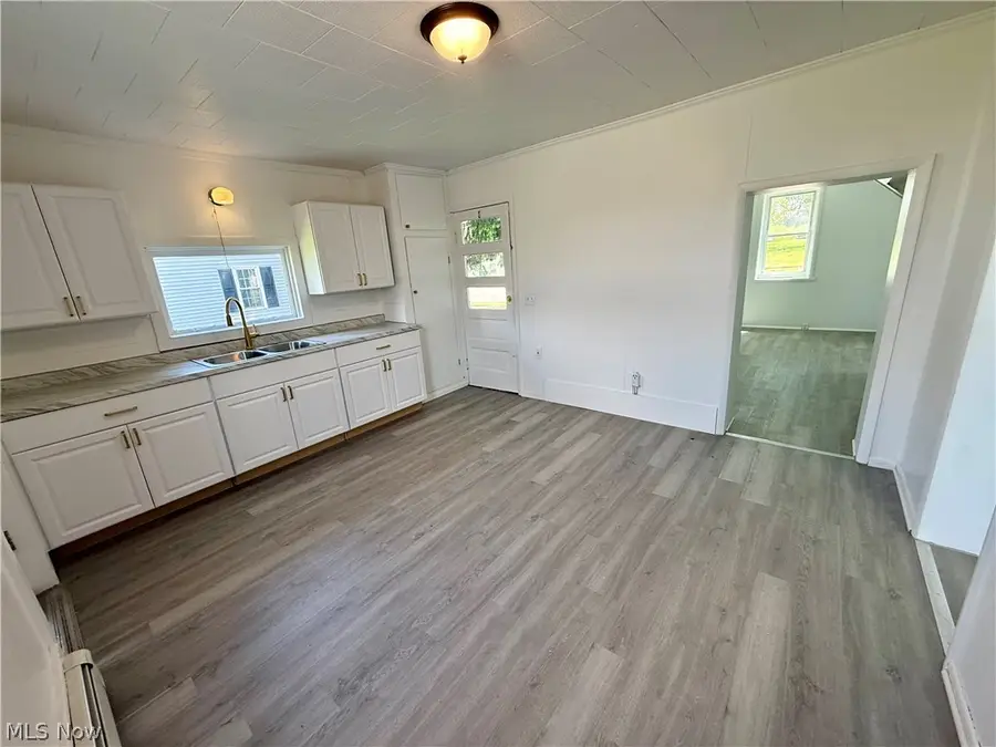 240 W Main Street, Washingtonville, OH 44490 - #3