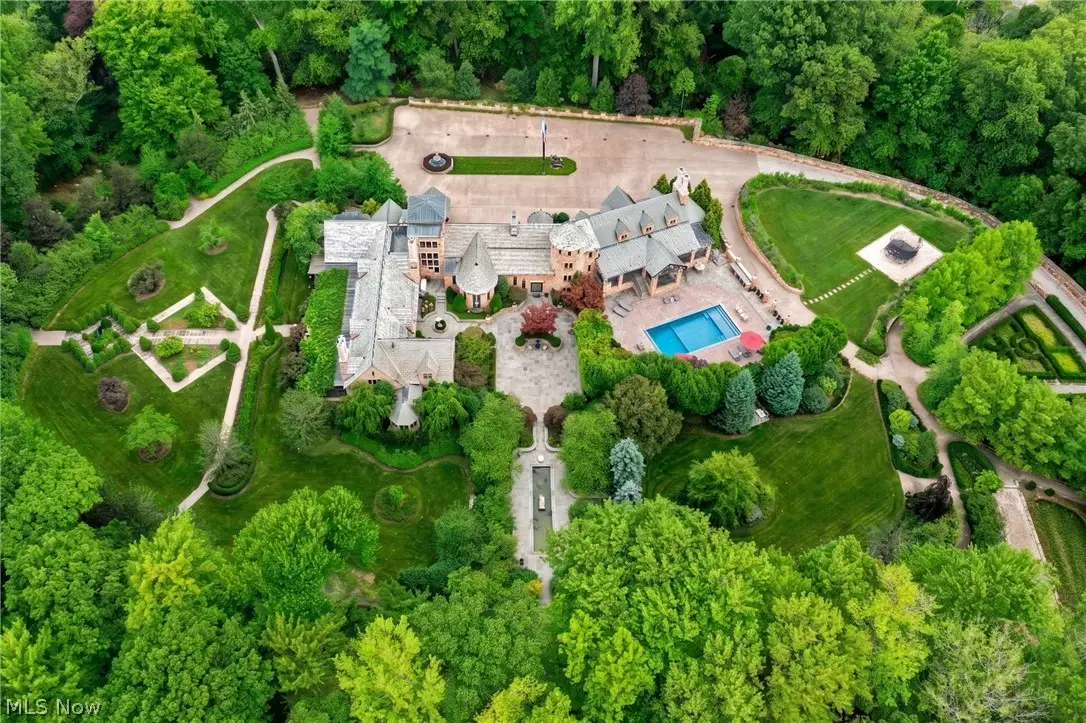 8900 Eagle Road, Kirtland, OH 44094 - #1