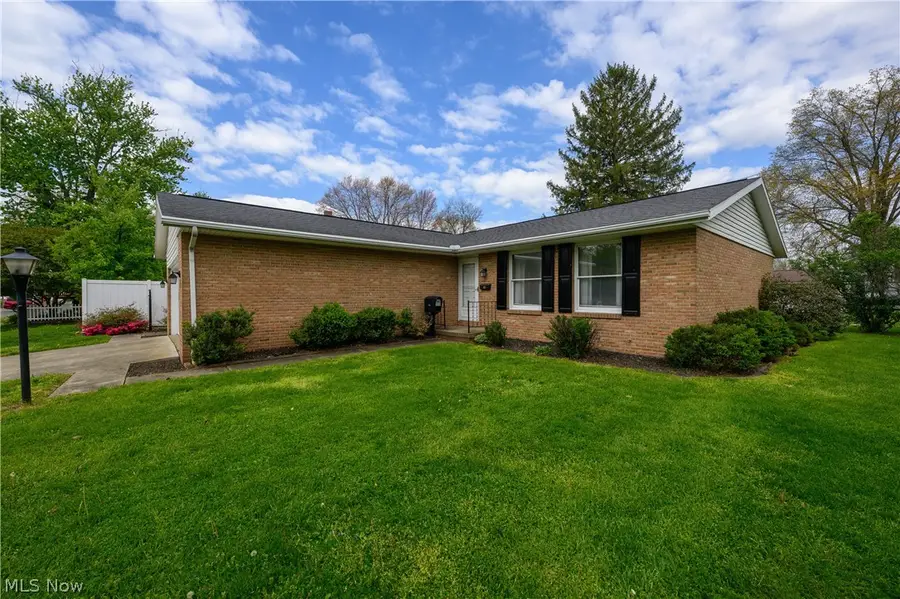 115 E 15th Street, Dover, OH 44622 - #3