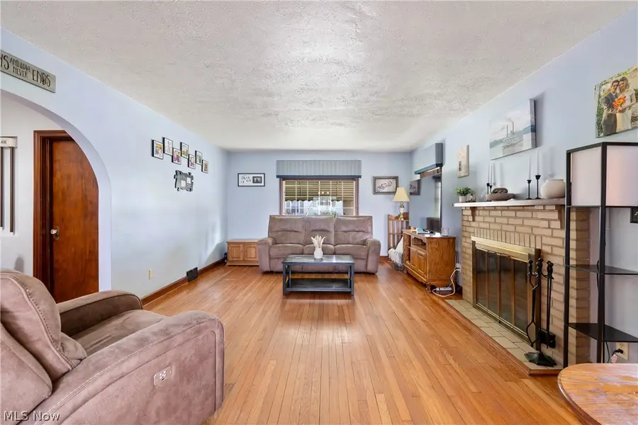 1256 Manor Sw Avenue, Canton, OH 44710 - #3