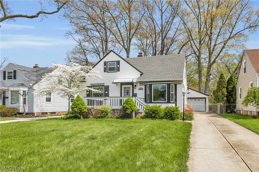 477 Huntmere Drive, Bay Village, OH 44140 - #2