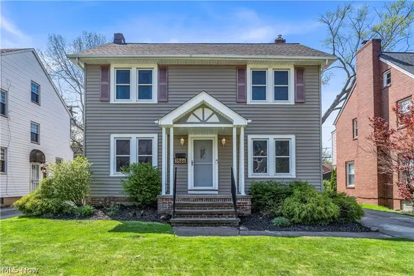 3566 Grosvenor Road, Cleveland Heights, OH 44118