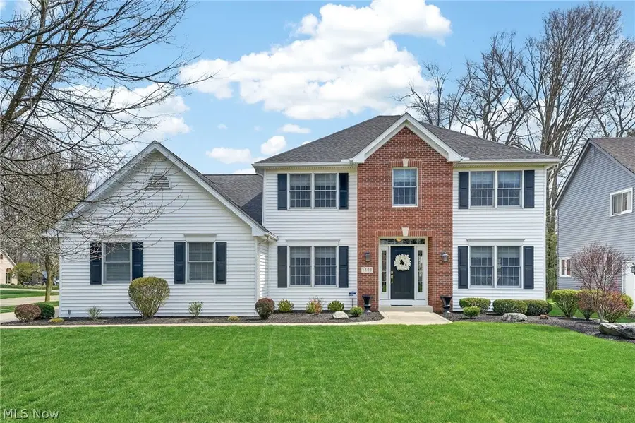 5503 Pheasants Walk Drive, North Olmsted, OH 44070 - #2