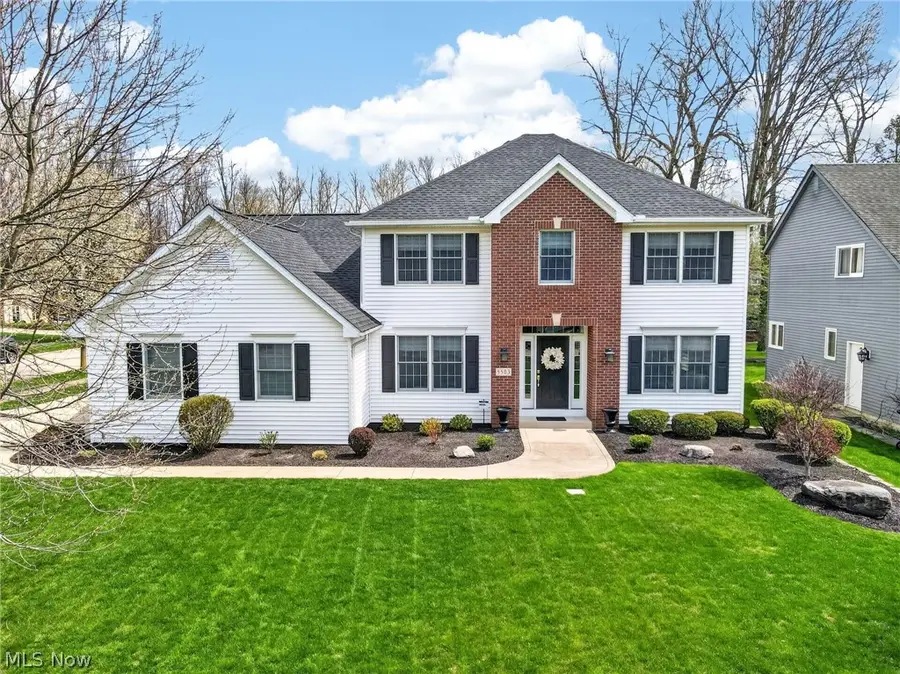5503 Pheasants Walk Drive, North Olmsted, OH 44070 - #3