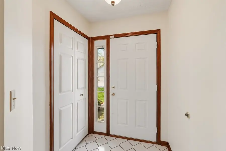 5723 Gateway Lane, Brook Park, OH 44142 - #3