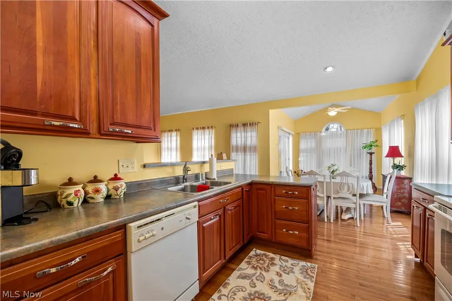 884 Lakeview Court, Kent, OH 44240 - #3