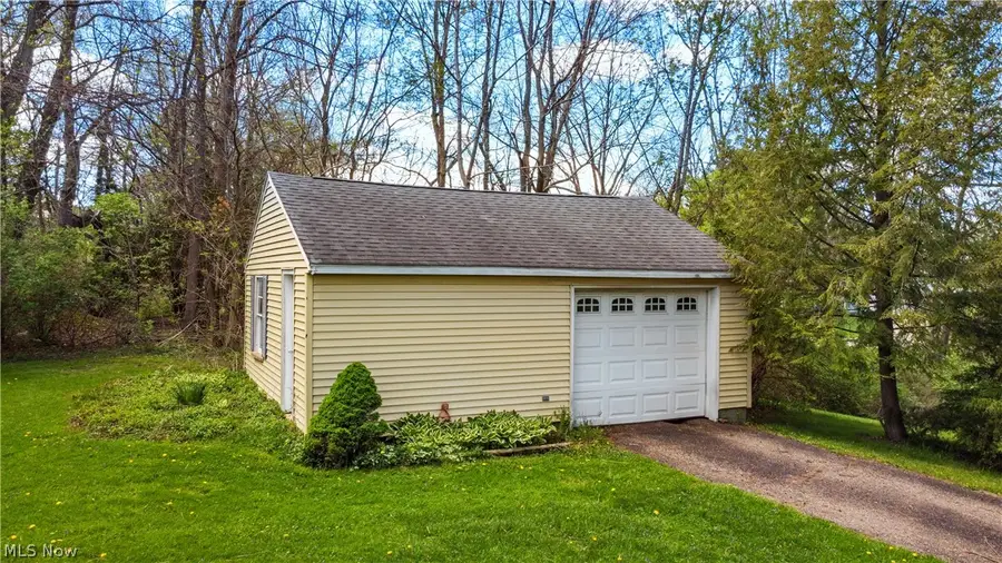 455 Montrose Nw Avenue, Massillon, OH 44646 - #3