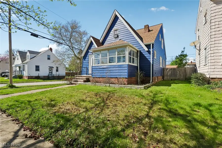 13618 Wainstead Avenue, Cleveland, OH 44111 - #2