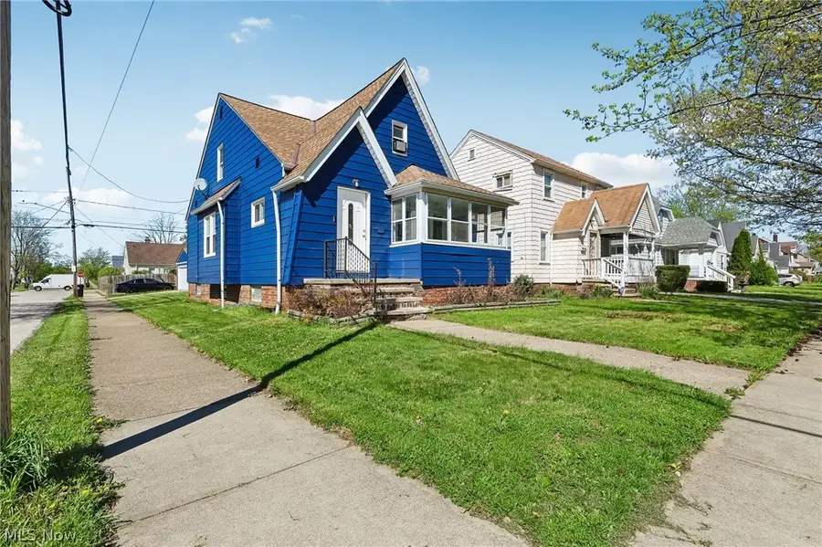 13618 Wainstead Avenue, Cleveland, OH 44111 - #3