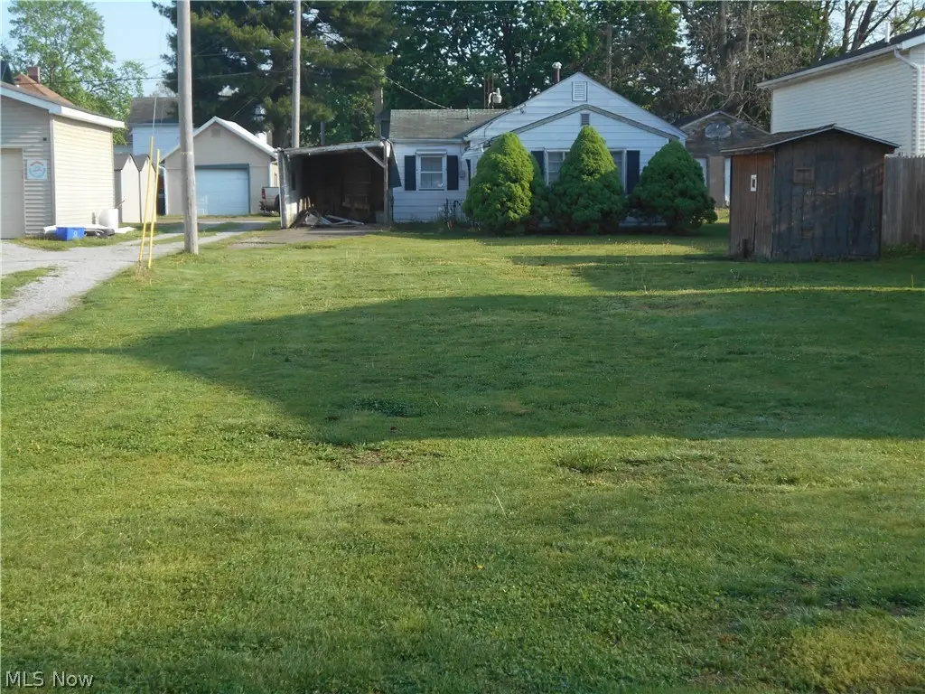 914 Pine Street, Coshocton, OH 43812 - #1