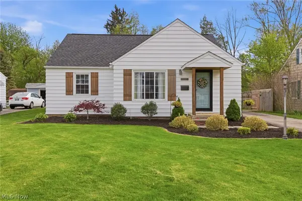 24193 Hedgewood Avenue, Westlake, OH 44145