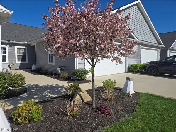 413 Deer Crossing, Elyria, OH 44035