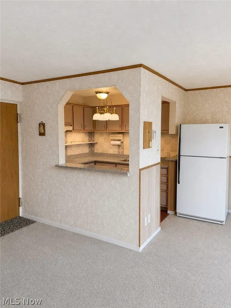 14567 Madison Avenue #609, Lakewood, OH 44107 - #2