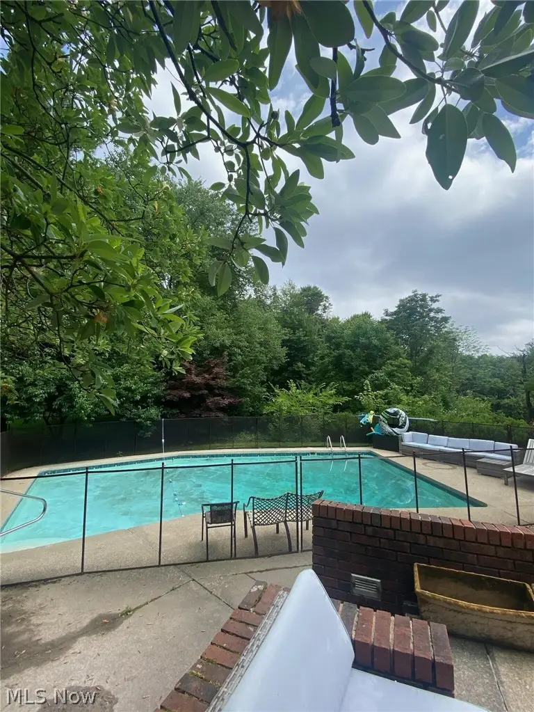 2021 Lyndway Road, Cleveland, OH 44121 - #2