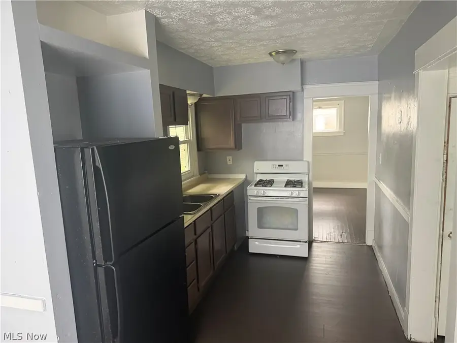 3603 E 108th Street, Cleveland, OH 44105 - #2