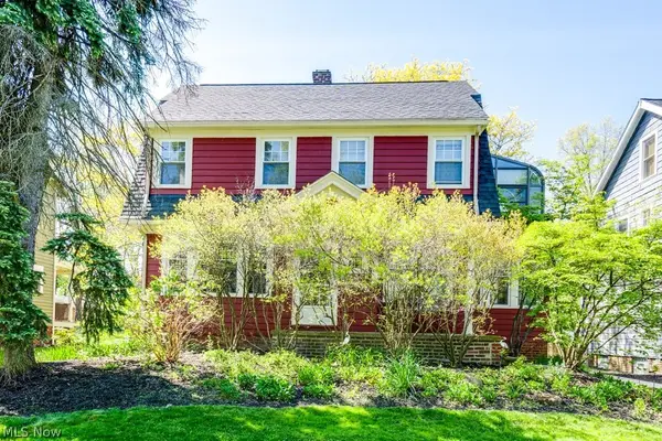 3376 Clarendon Road, Cleveland Heights, OH 44118