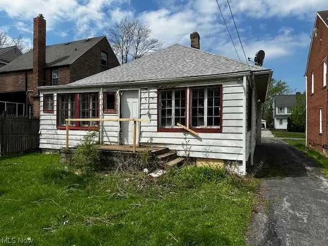 2239 Barrington Road, University Heights, OH 44118 - #3