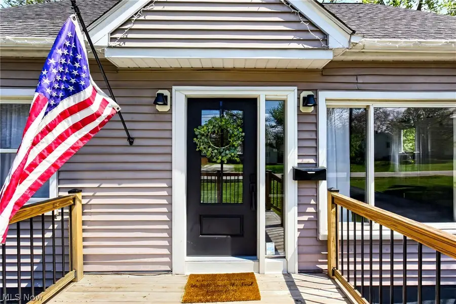 1424 Clemmens Nw Avenue, Warren, OH 44485 - #3