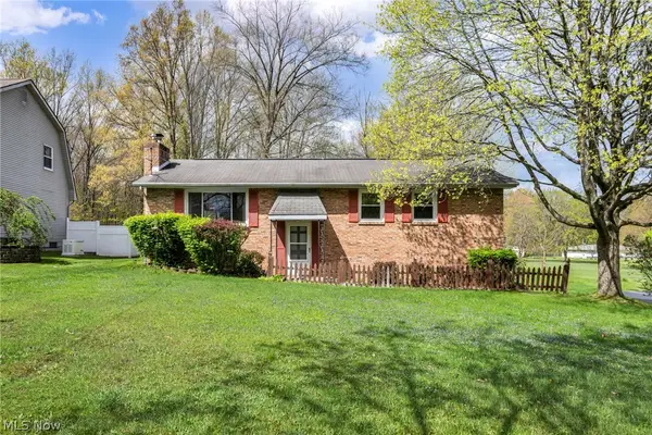 3446 Niles Carver Road, Mineral Ridge, OH 44440