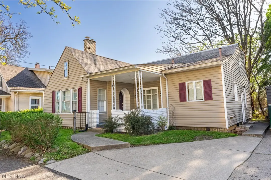 1226 Ford Nw Court, Canton, OH 44708 - #1