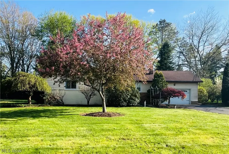 211 Square Drive, Madison, OH 44057 - #2