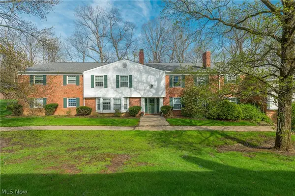 7005 Carriage Hill Drive #104, Brecksville, OH 44141