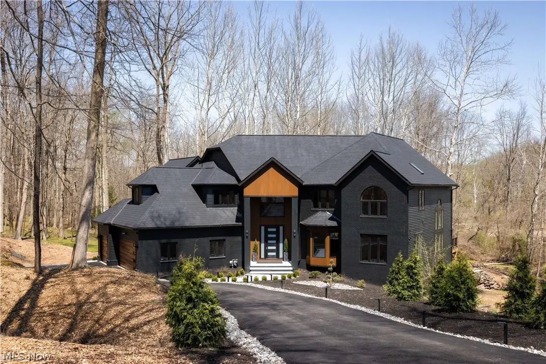 6100 Loch Lomond Court, Solon, OH 44139 - #1