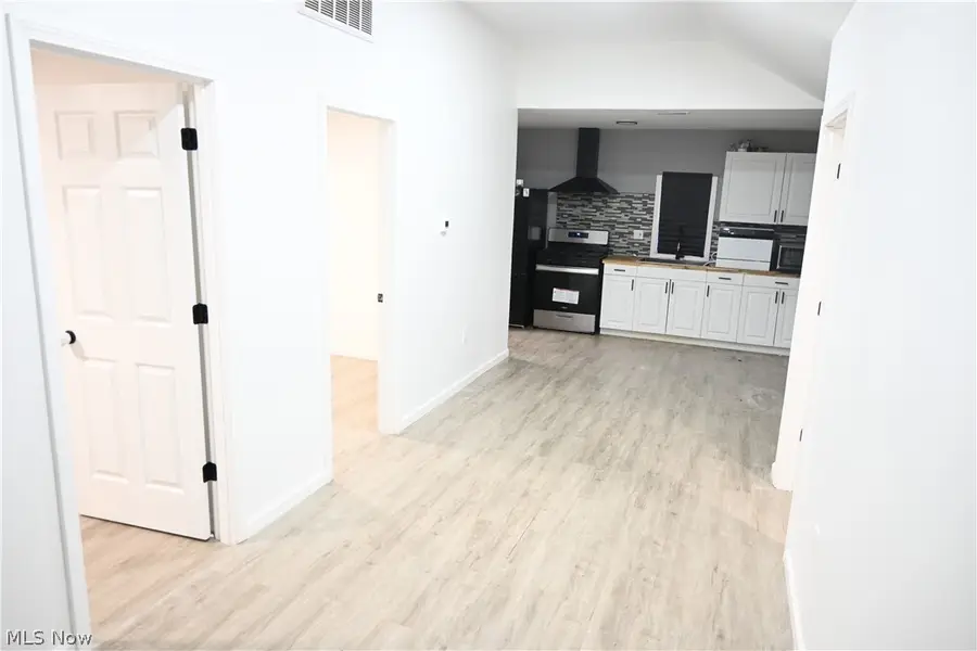 130 Traymore Boulevard, Eastlake, OH 44095 - #3