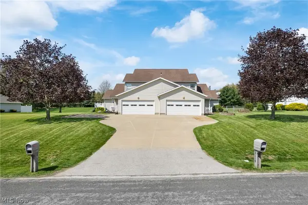 1995-1997 Rolling Meadows Lane, Akron, OH 44312