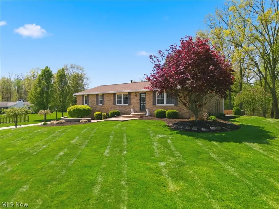 8285 Southwood Nw Drive, North Canton, OH 44720 - #3