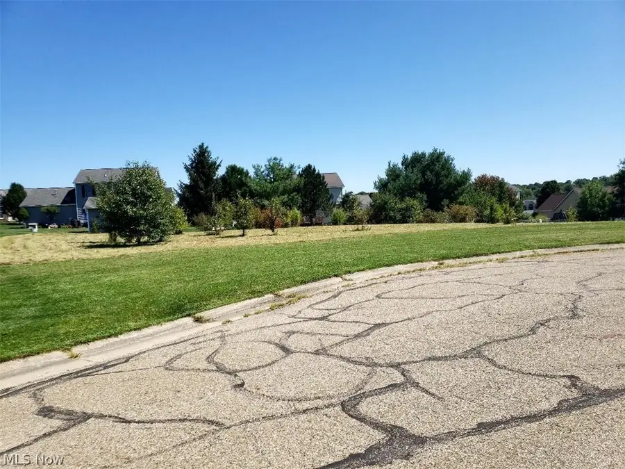 5509 Shadow Field Ne Circle, Louisville, OH 44641 - #2