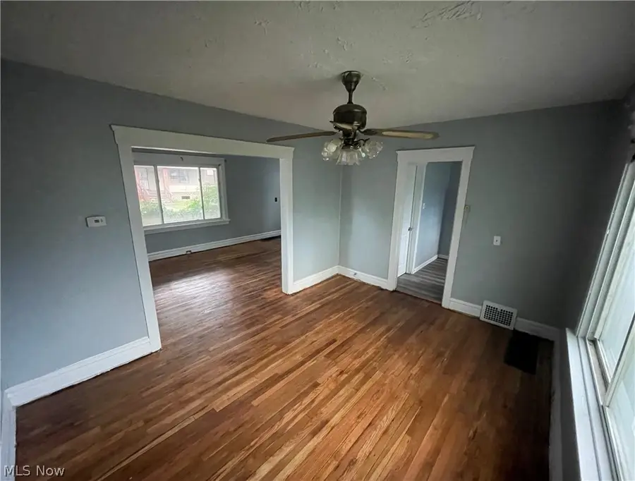 1178 E 147th Street, Cleveland, OH 44110 - #2