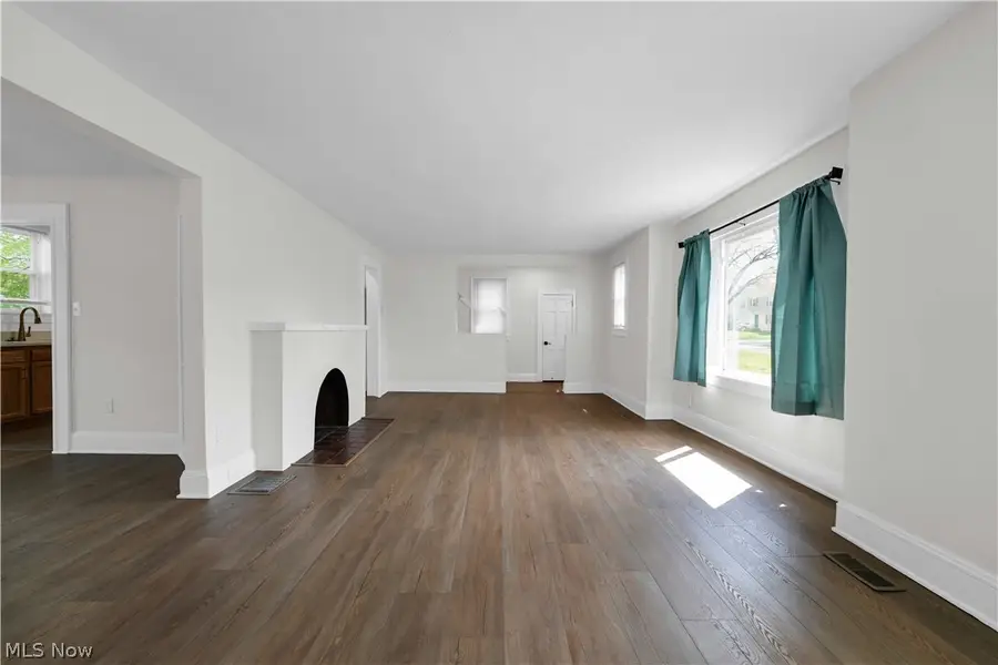 17303 Invermere Avenue, Cleveland, OH 44128 - #3