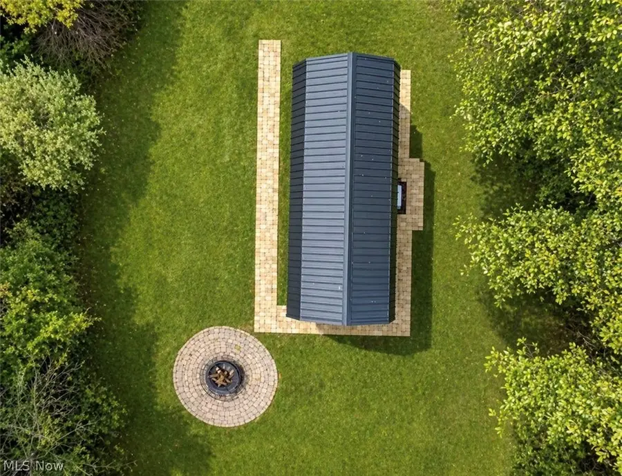 230 Thunder Rd Sw, Magnolia, OH 44643 - #3