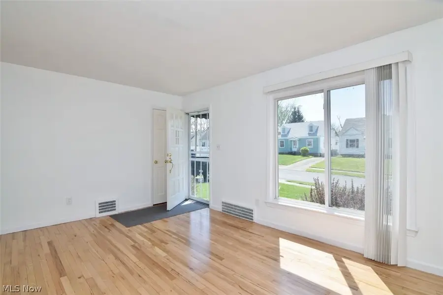 20919 Hansen Road, Maple Heights, OH 44137 - #3