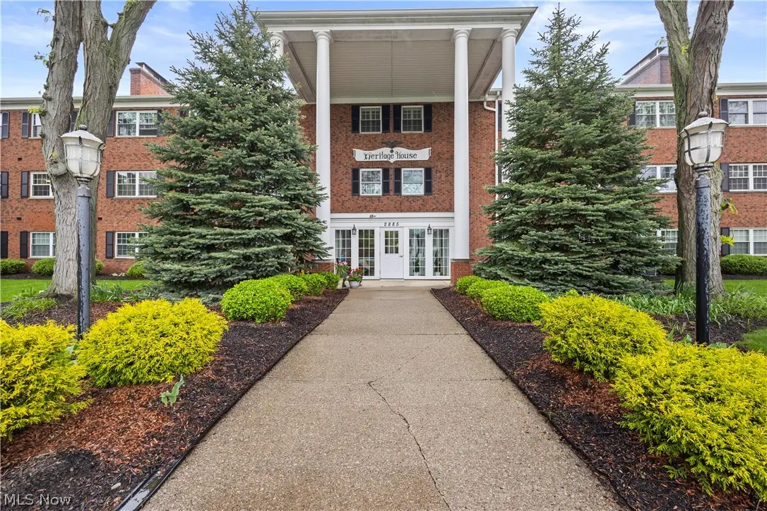 2885 Pease Drive #303, Rocky River, OH 44116 - #1