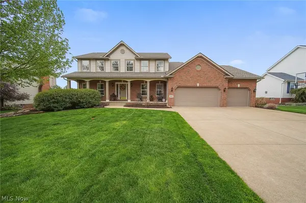 2536 Chadwell Nw Circle, North Canton, OH 44720