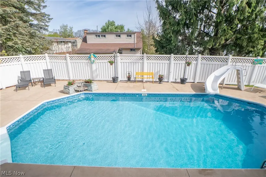 2139 Daniels Avenue, Akron, OH 44312 - #3