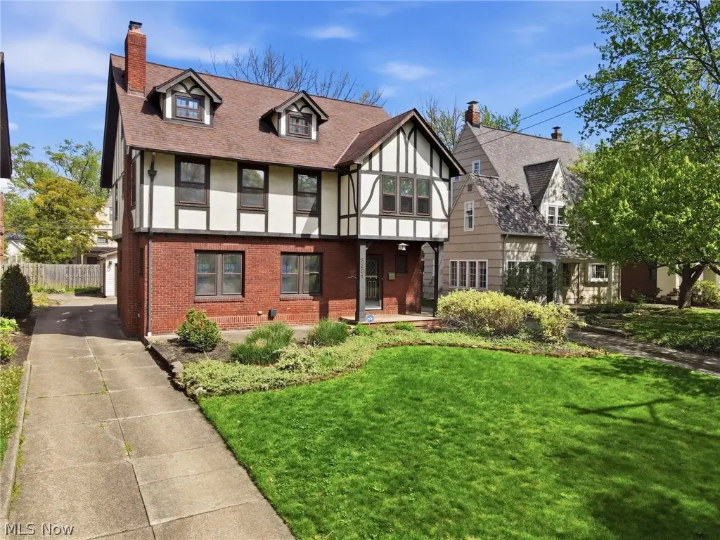 3331 Kenmore Road, Shaker Heights, OH 44122 - #1