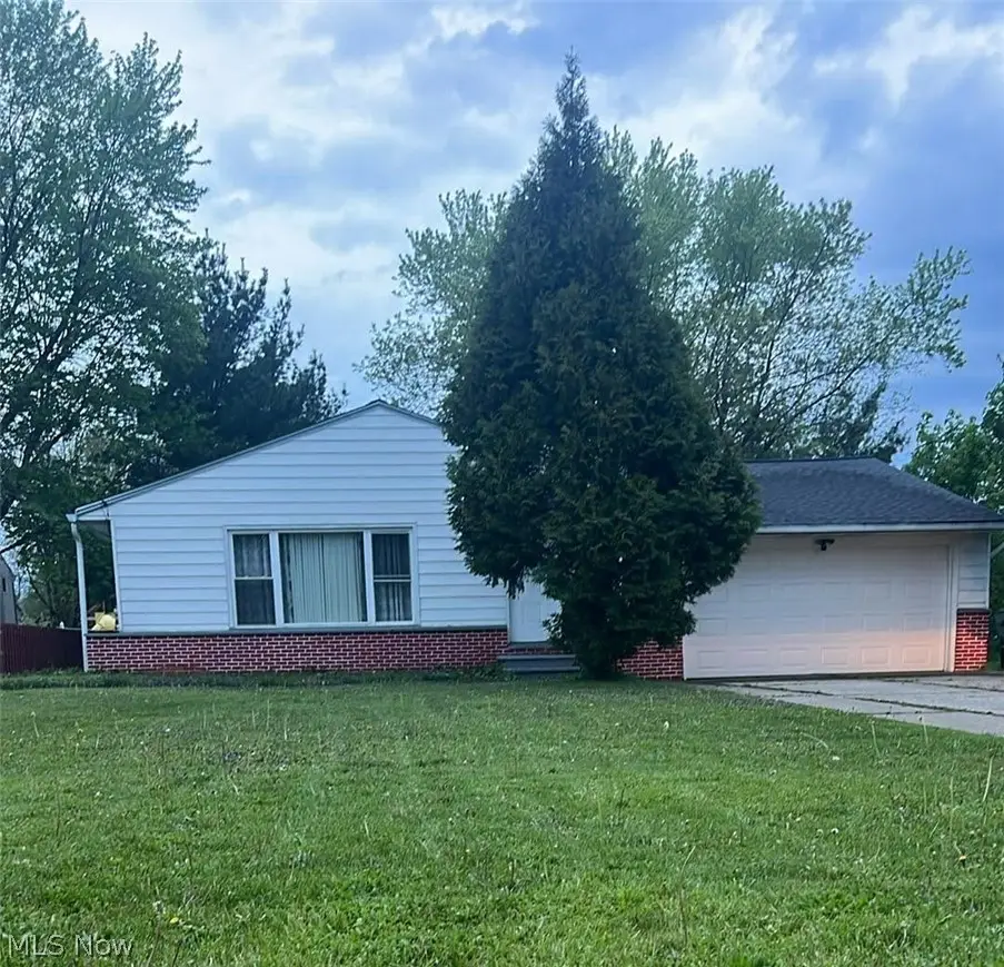 5820 Wilson Mills Road, Highland Heights, OH 44143 - #1