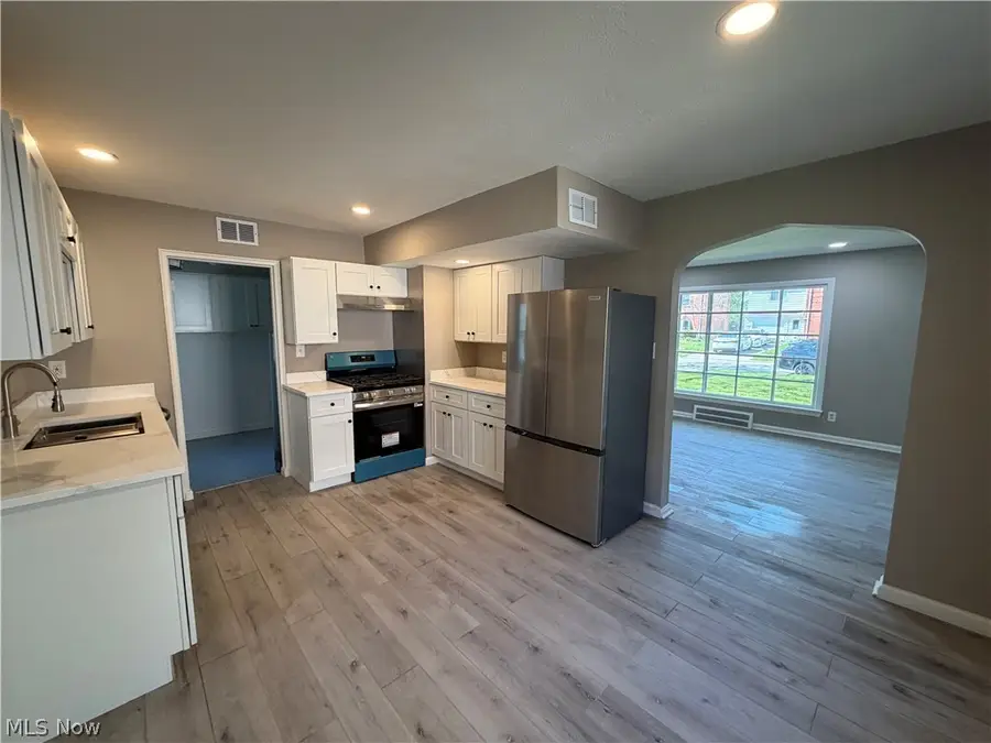 21270 Priday Avenue, Euclid, OH 44123 - #3