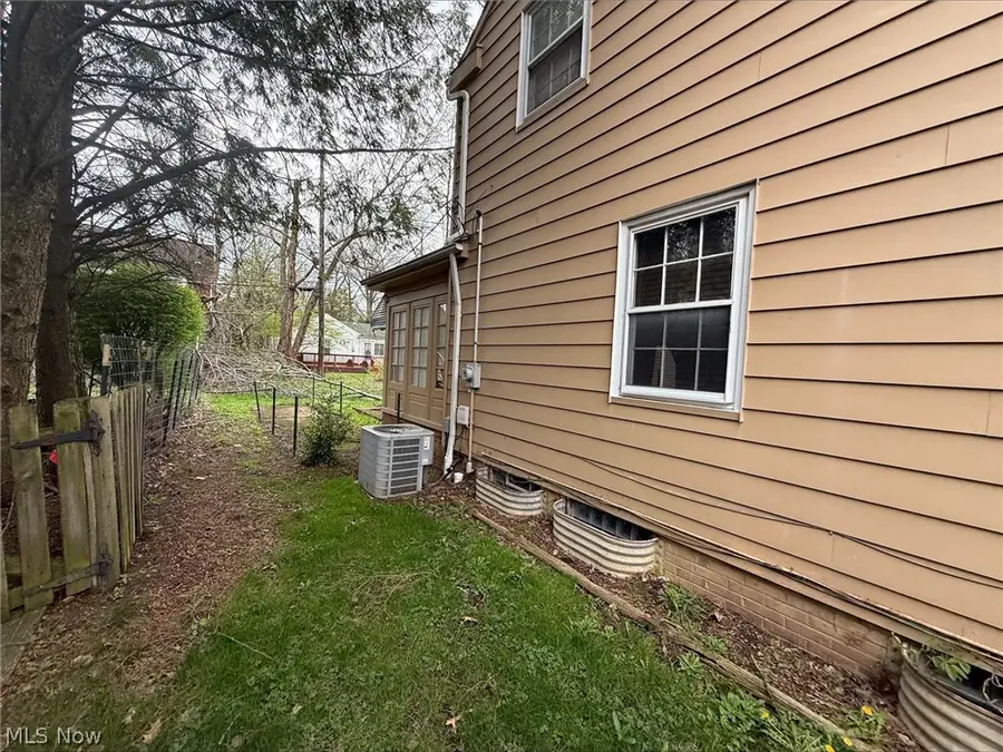 1484 S Belvoir Boulevard, South Euclid, OH 44121 - #3