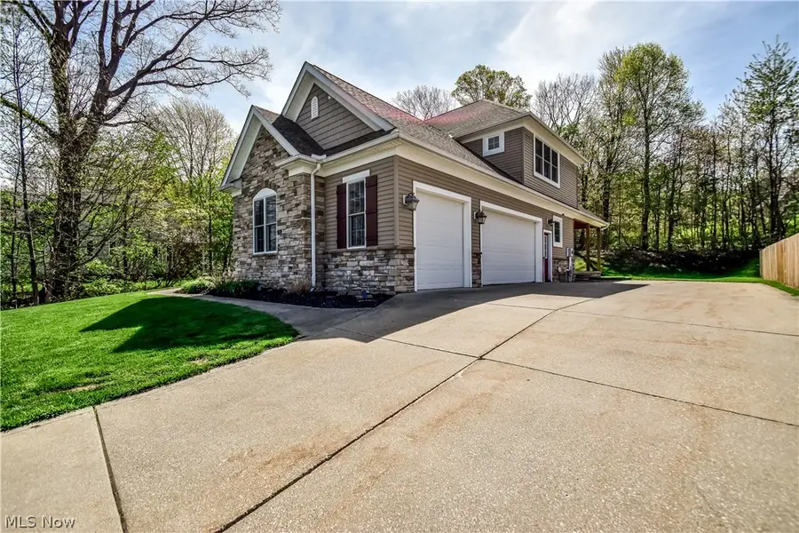 8075 Rainbow Drive, Concord, OH 44077 - #2